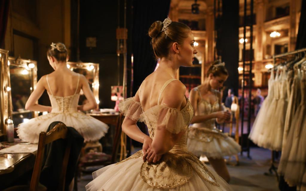 Sueur, larmes et paillettes : 48 heures dans les coulisses du ballet